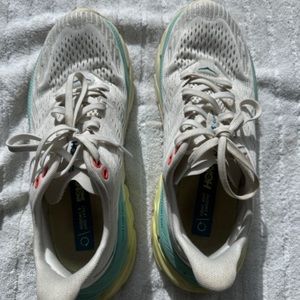 Hola Clifton’s in white